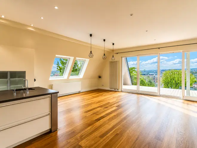 5 Zimmer Wohnung mit 252 m² in Wiesbaden – Bild 4