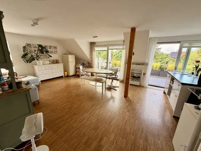 4 Zimmer Wohnung mit 136 m² in Karlsruhe – Bild 4