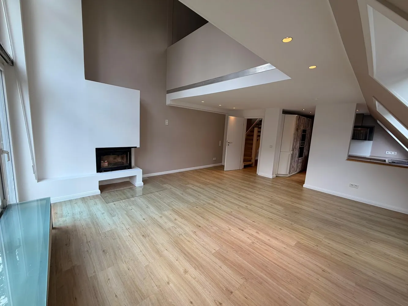 5 Zimmer Wohnung mit 120 m² in Hamburg – Bild 3