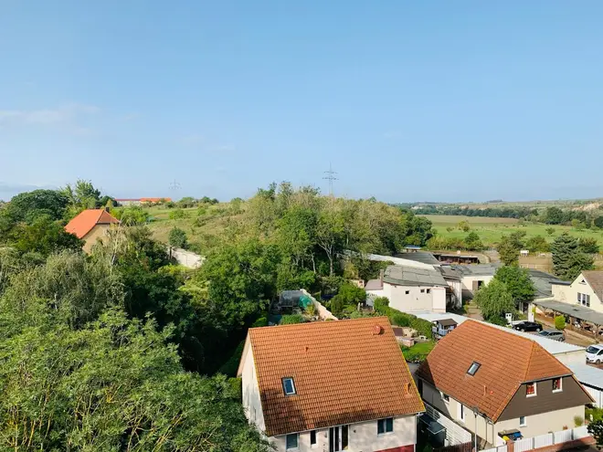 4 Zimmer Wohnung mit 100 m² in Halle (Saale) – Bild 1