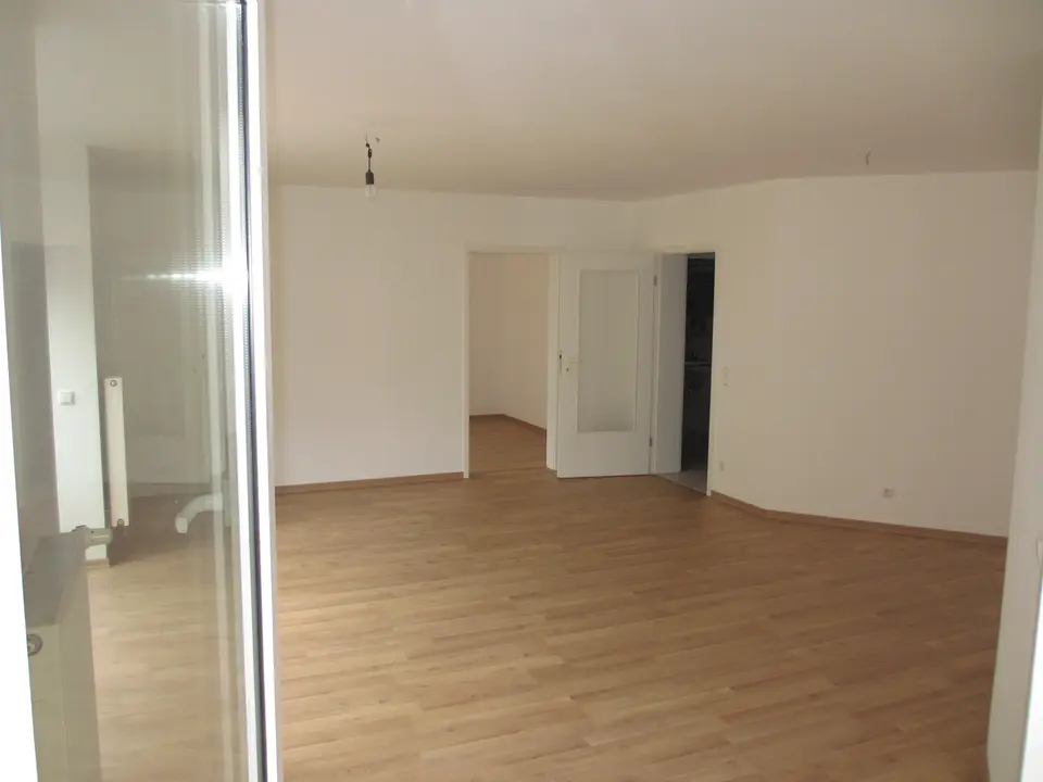2 Zimmer Wohnung mit 72 m² in Plauen – Bild 9