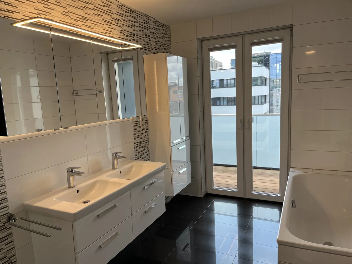 4 Zimmer Wohnung mit 123 m² in Rostock – Bild 4