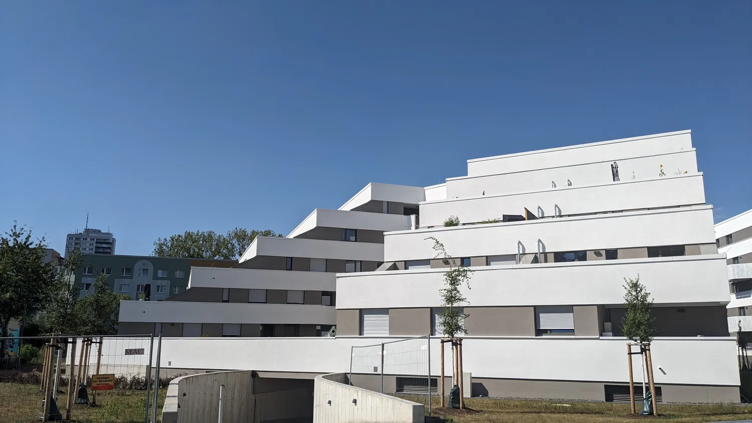 4 Zimmer Wohnung mit 108 m² in Halle (Saale) – Bild 1