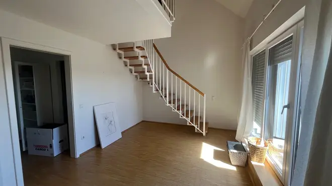 4 Zimmer Wohnung mit 111 m² in Düsseldorf – Bild 1