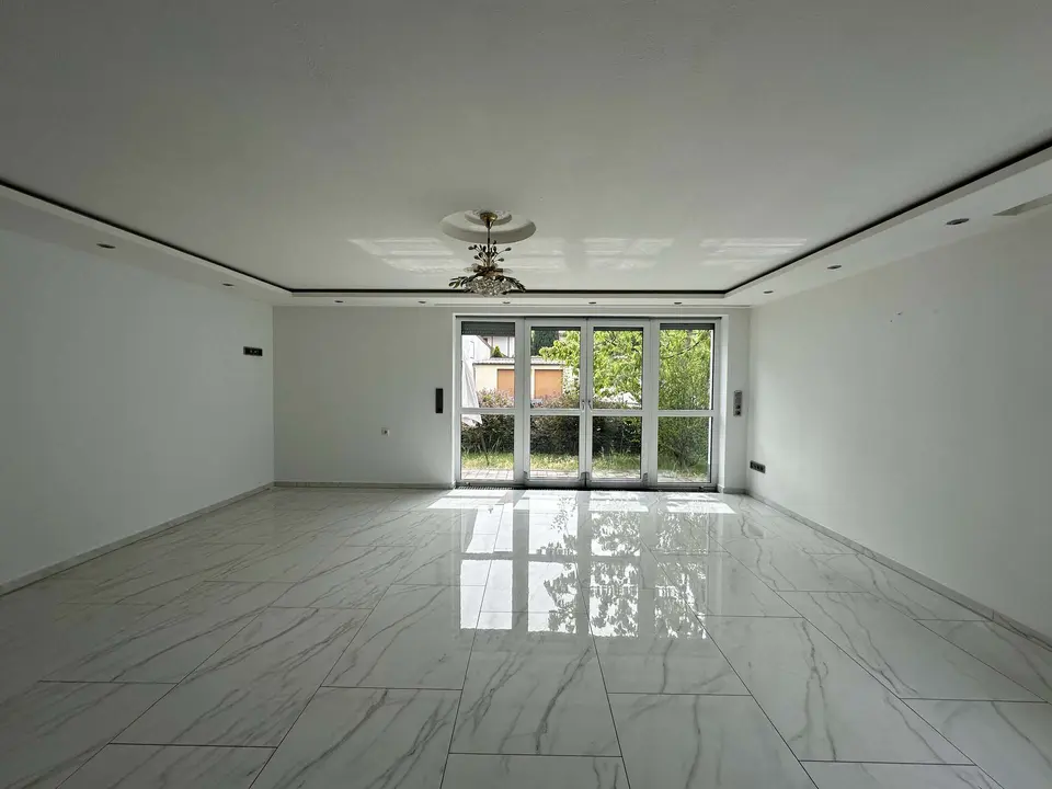 3 Zimmer Wohnung mit 126 m² in Augsburg – Bild 2