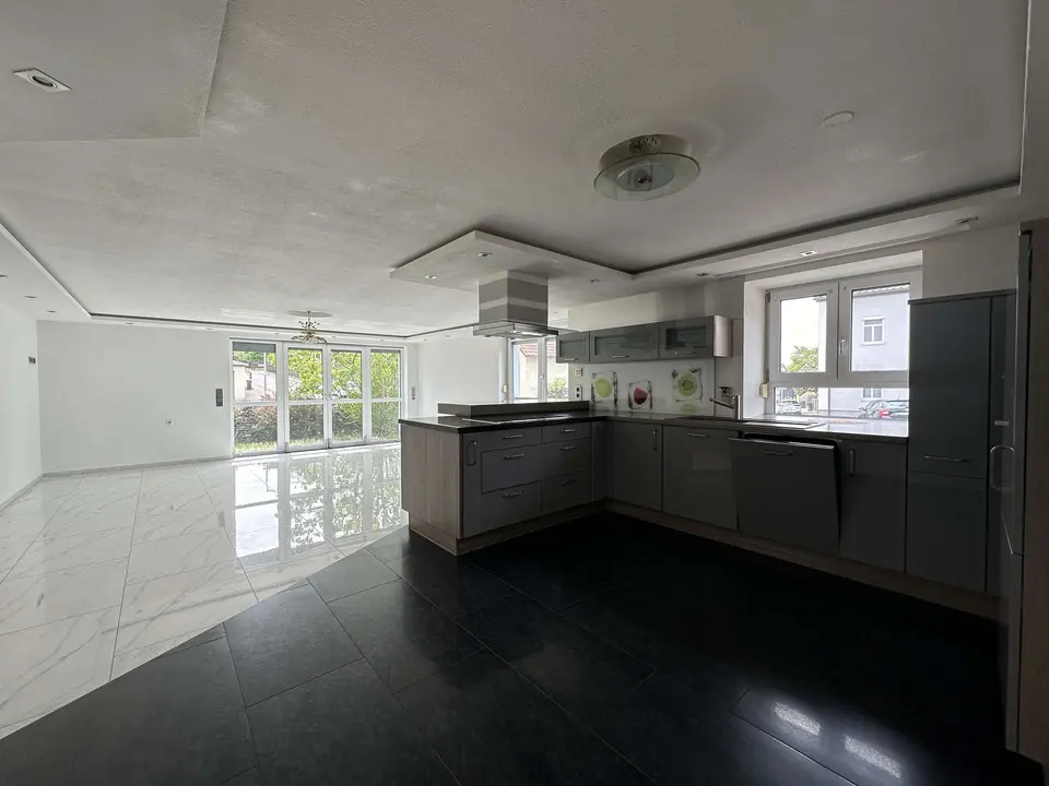 3 Zimmer Wohnung mit 126 m² in Augsburg – Bild 4