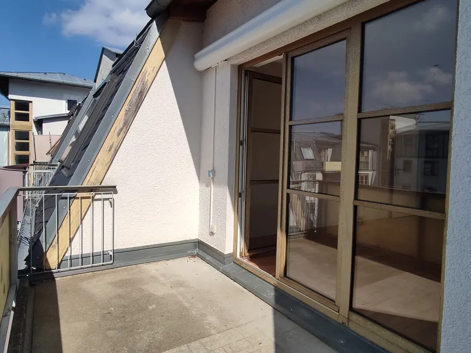 2 Zimmer Wohnung mit 53 m² in Plauen – Bild 4