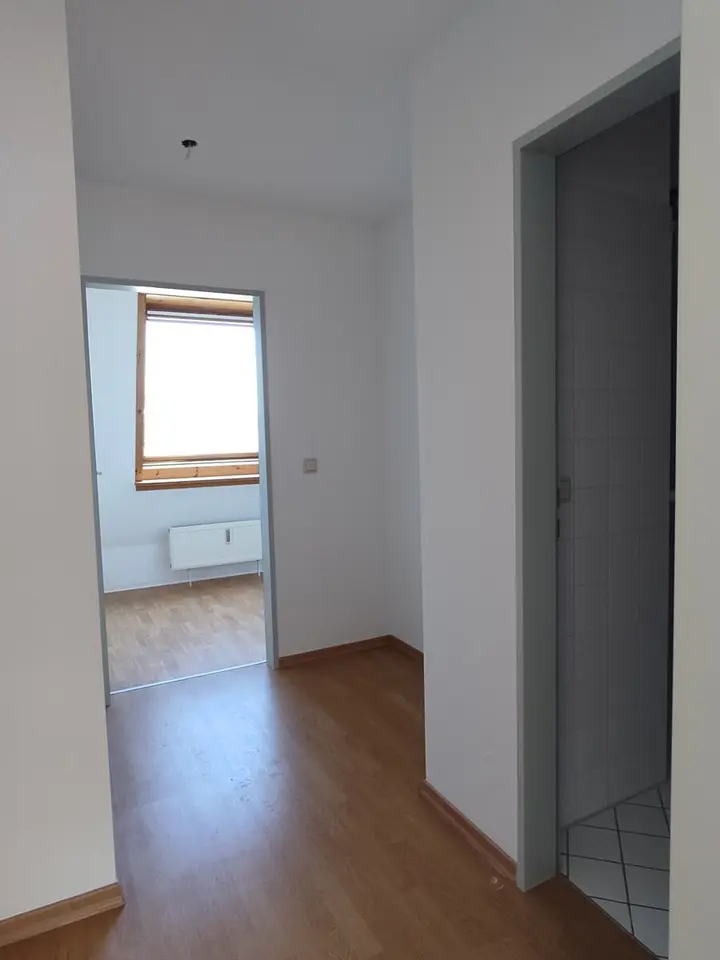 2 Zimmer Wohnung mit 53 m² in Plauen – Bild 9