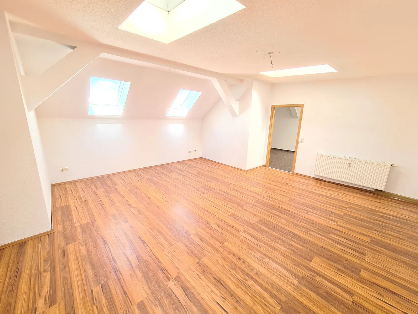 5 Zimmer Wohnung mit 110 m² in Görlitz – Bild 9