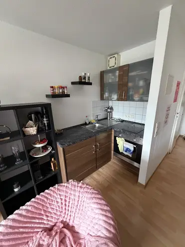 2 Zimmer Wohnung mit 34 m² in Karlsruhe – Bild 3