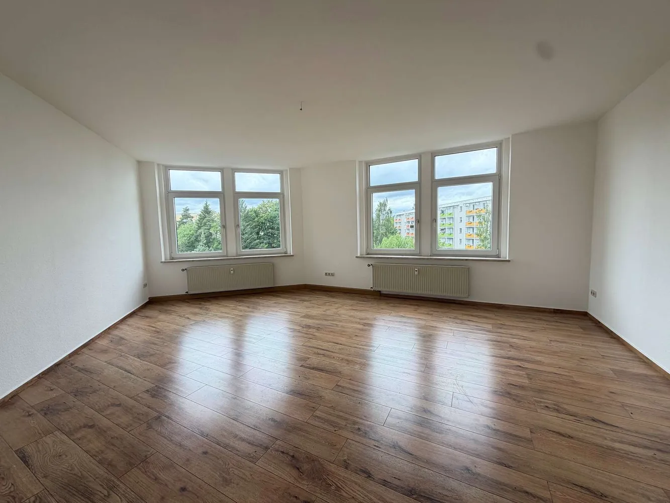 2 Zimmer Wohnung mit 77 m² in Plauen – Bild 8