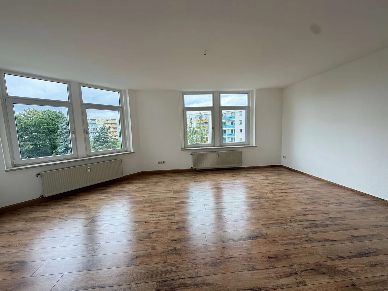 2 Zimmer Wohnung mit 77 m² in Plauen – Bild 9