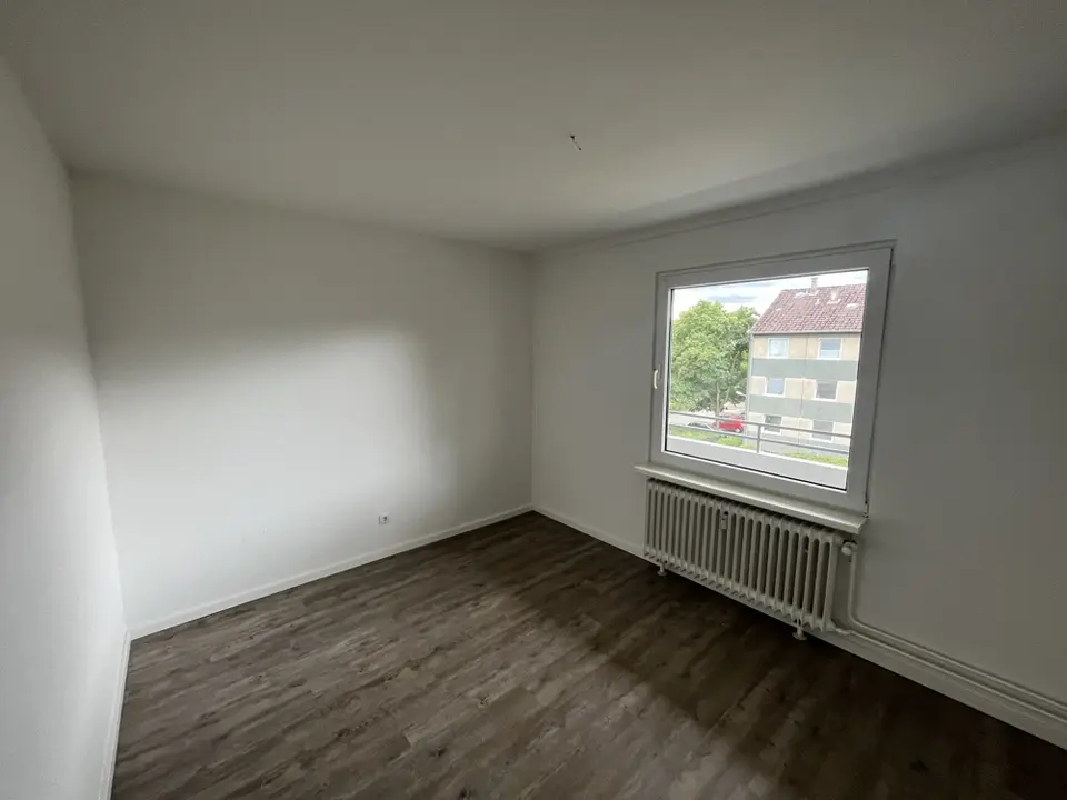 3 Zimmer Wohnung mit 73 m² in Neumünster – Bild 2