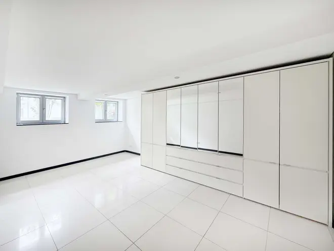 6 Zimmer Haus mit 281 m² in Berlin – Bild 11