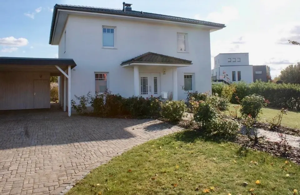 6 Zimmer Haus mit 180 m² in Schwerin – Bild 2
