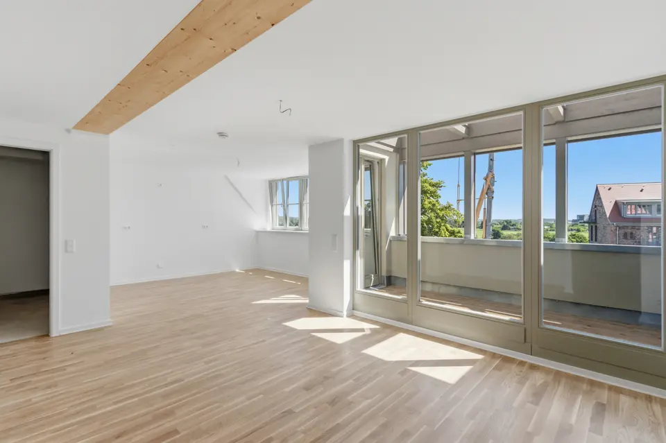 4 Zimmer Wohnung mit 117 m² in Halle (Saale) – Bild 1