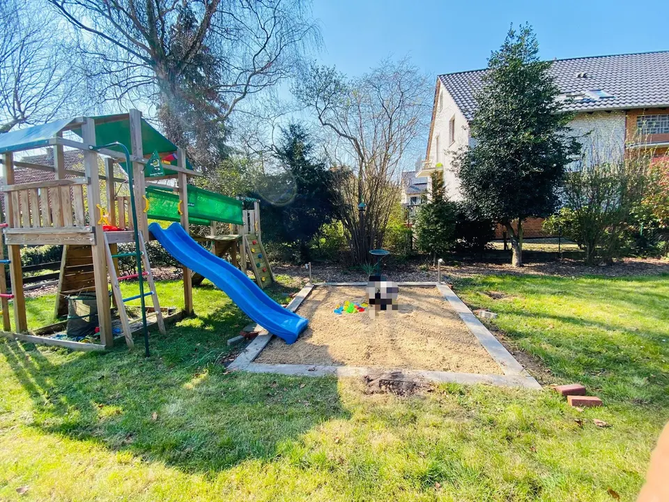 8 Zimmer Haus mit 180 m² in Hannover – Bild 2