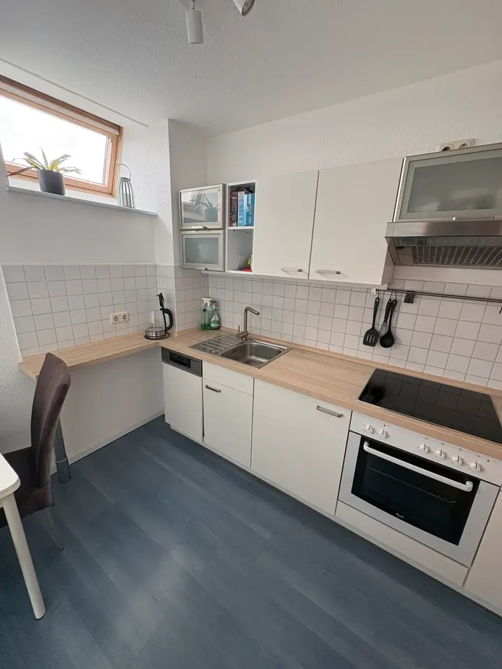 4 Zimmer Wohnung mit 85 m² in Schwerin – Bild 1