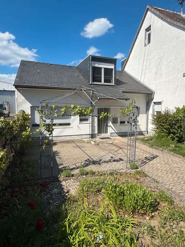 4 Zimmer Haus mit 84 m² in Koblenz – Bild 2