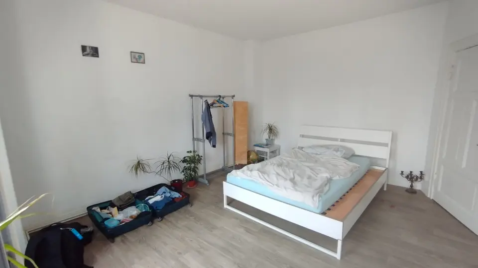17 Zimmer Wohnung mit 78 m² in Emden – Bild 1