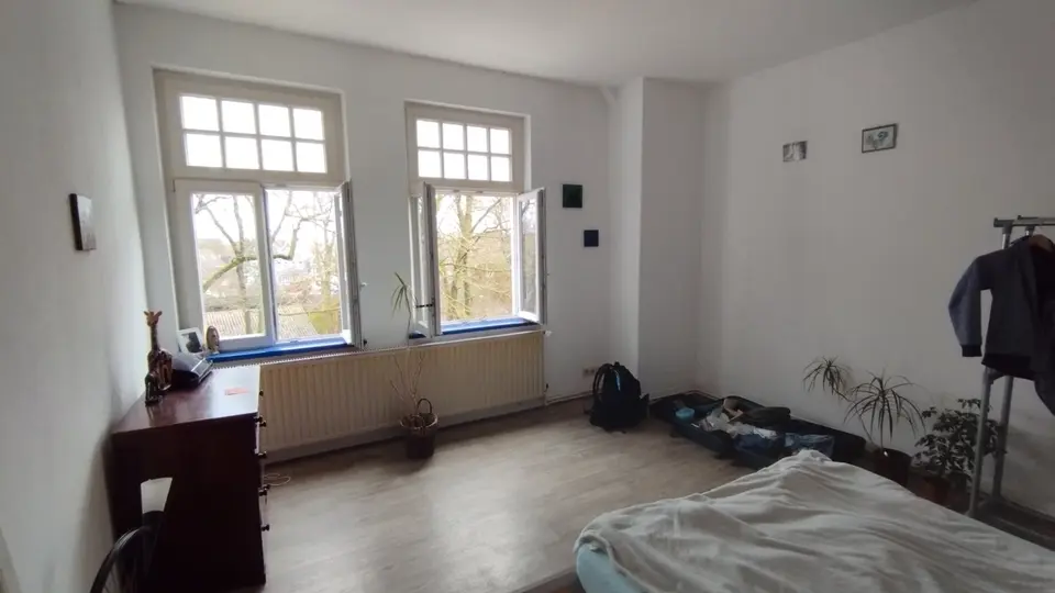 17 Zimmer Wohnung mit 78 m² in Emden – Bild 2