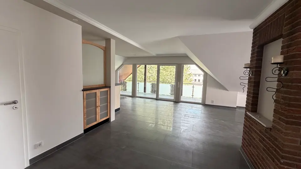 4 Zimmer Wohnung mit 150 m² in Gießen – Bild 2