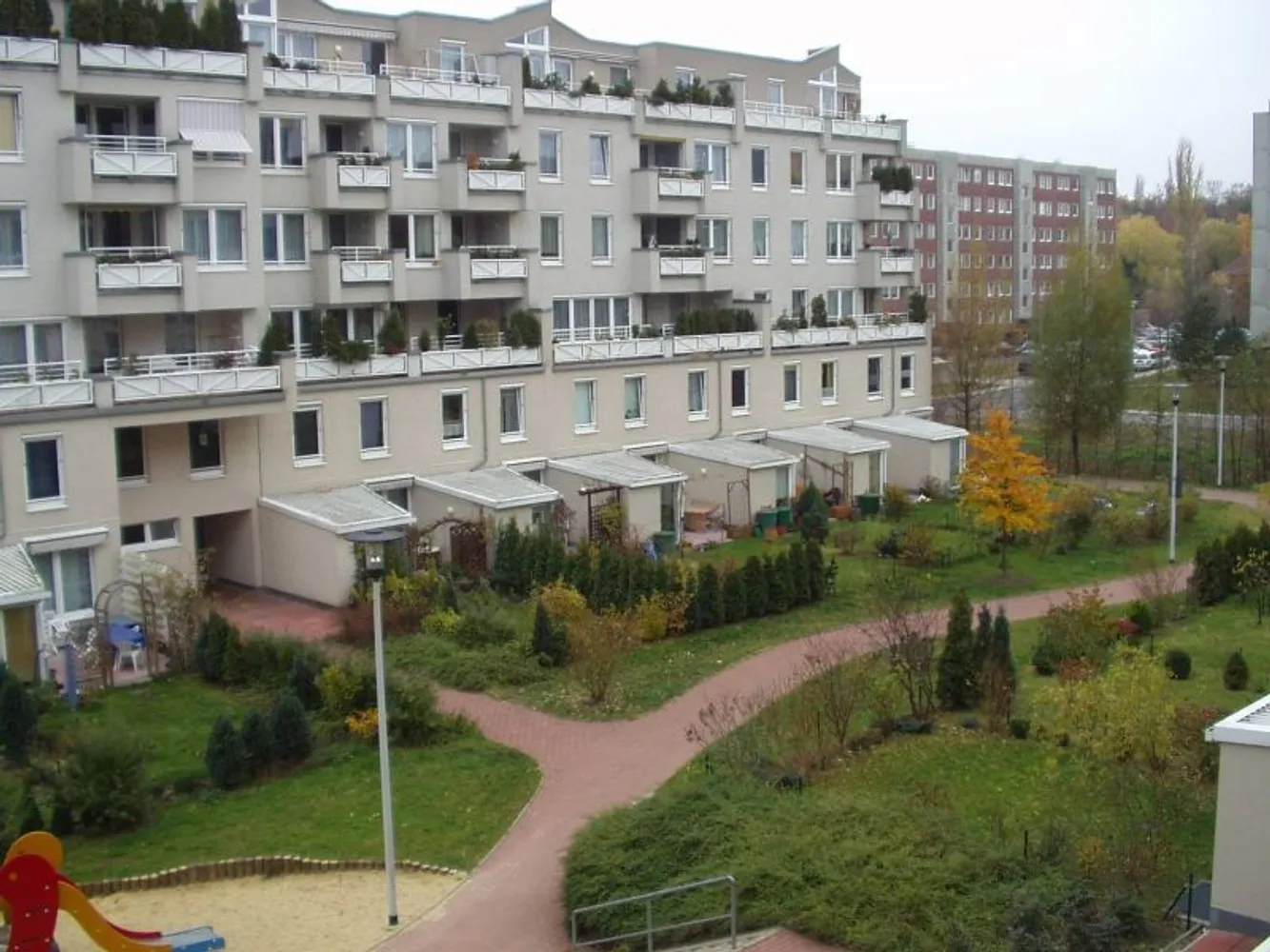 2 Zimmer Wohnung mit 74 m² in Dresden – Bild 12