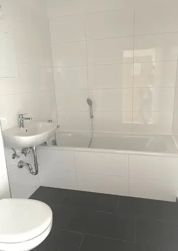 4 Zimmer Wohnung mit 63 m² in Halle (Saale) – Bild 11