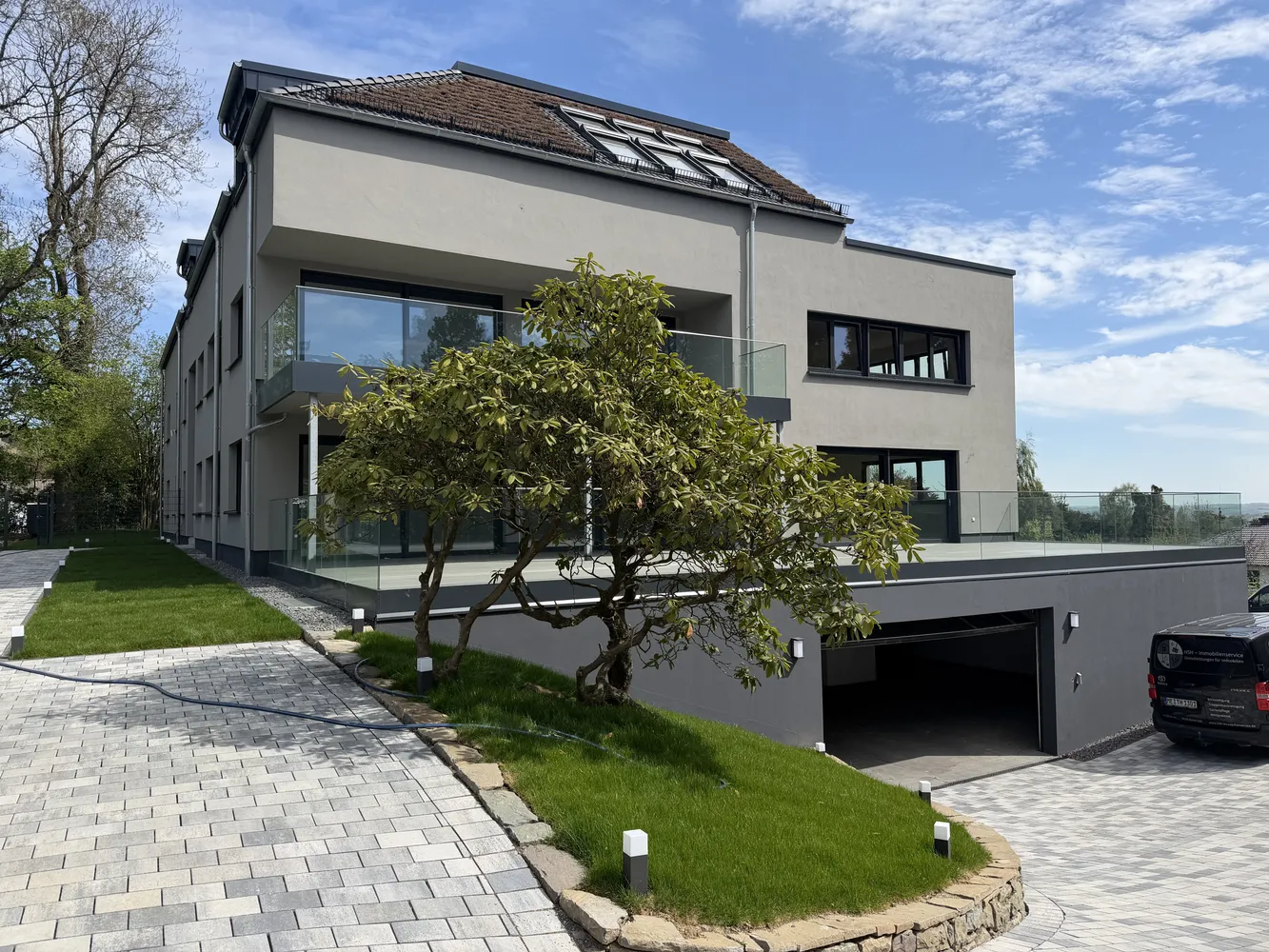 4 Zimmer Wohnung mit 210 m² in Wuppertal – Bild 1