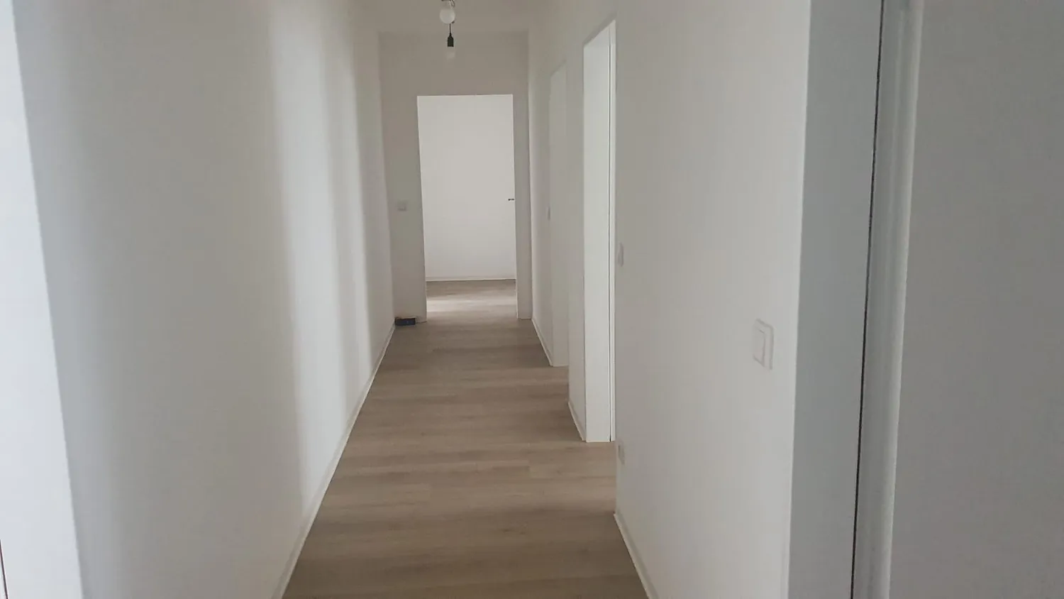 4 Zimmer Wohnung mit 95 m² in Detmold – Bild 2