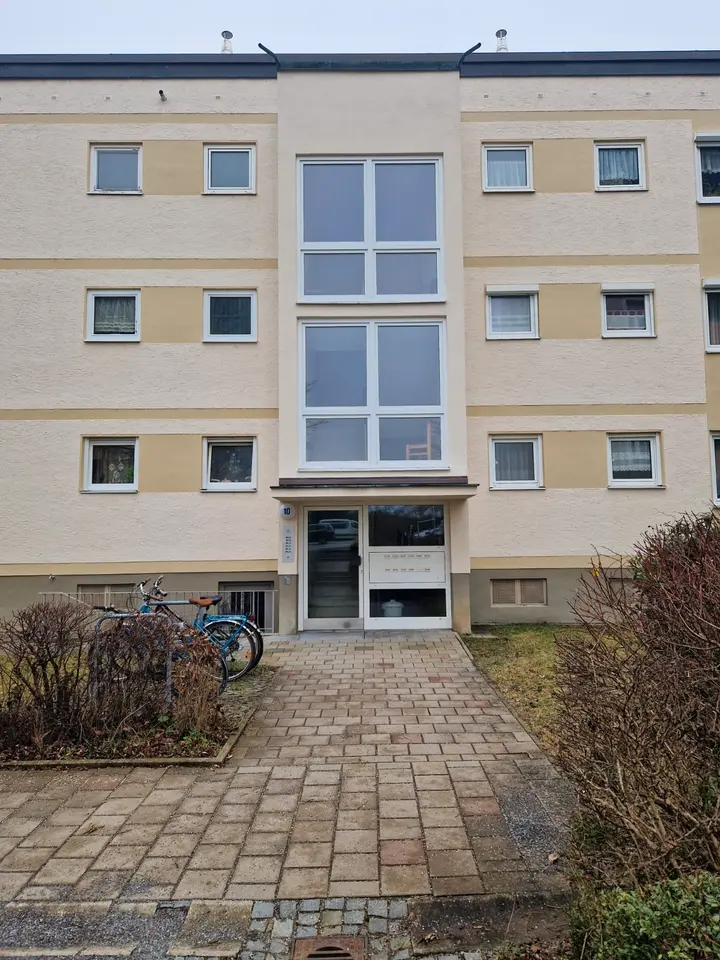 2 Zimmer Wohnung mit 66 m² in Regensburg – Bild 2