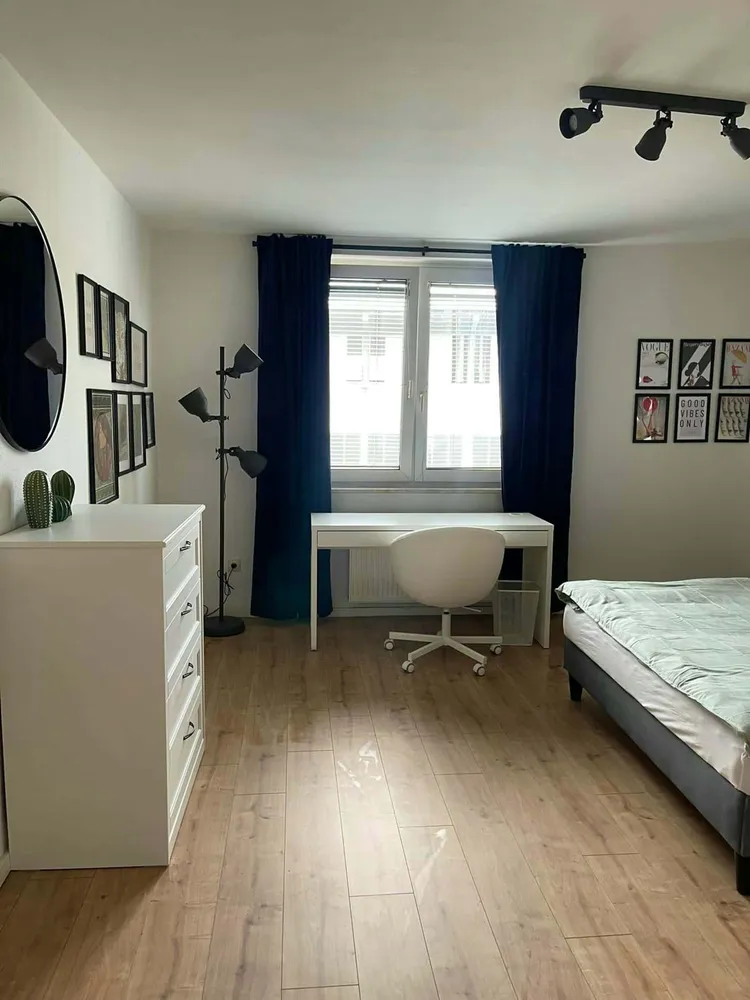 WG-Zimmer mit 25 m² in Frankfurt am Main – Bild 1