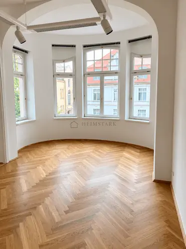 11 Zimmer Wohnung mit 265 m² in Leipzig – Bild 2