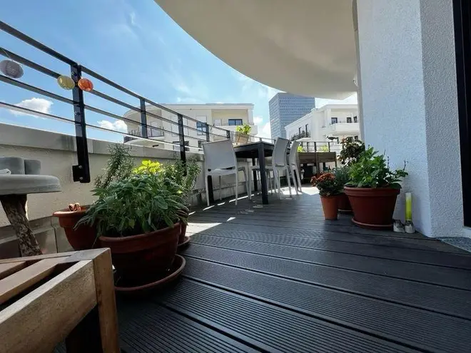 2 Zimmer Wohnung mit 70 m² in Frankfurt am Main – Bild 1