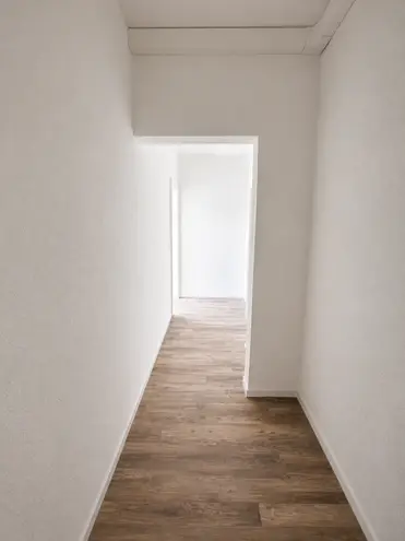 8 Zimmer Wohnung mit 142 m² in Halle (Saale) – Bild 2
