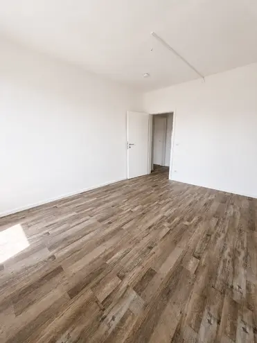 8 Zimmer Wohnung mit 142 m² in Halle (Saale) – Bild 6