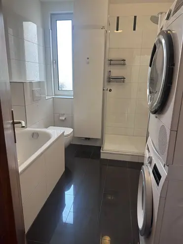2 Zimmer Wohnung mit 98 m² in Frankfurt am Main – Bild 8