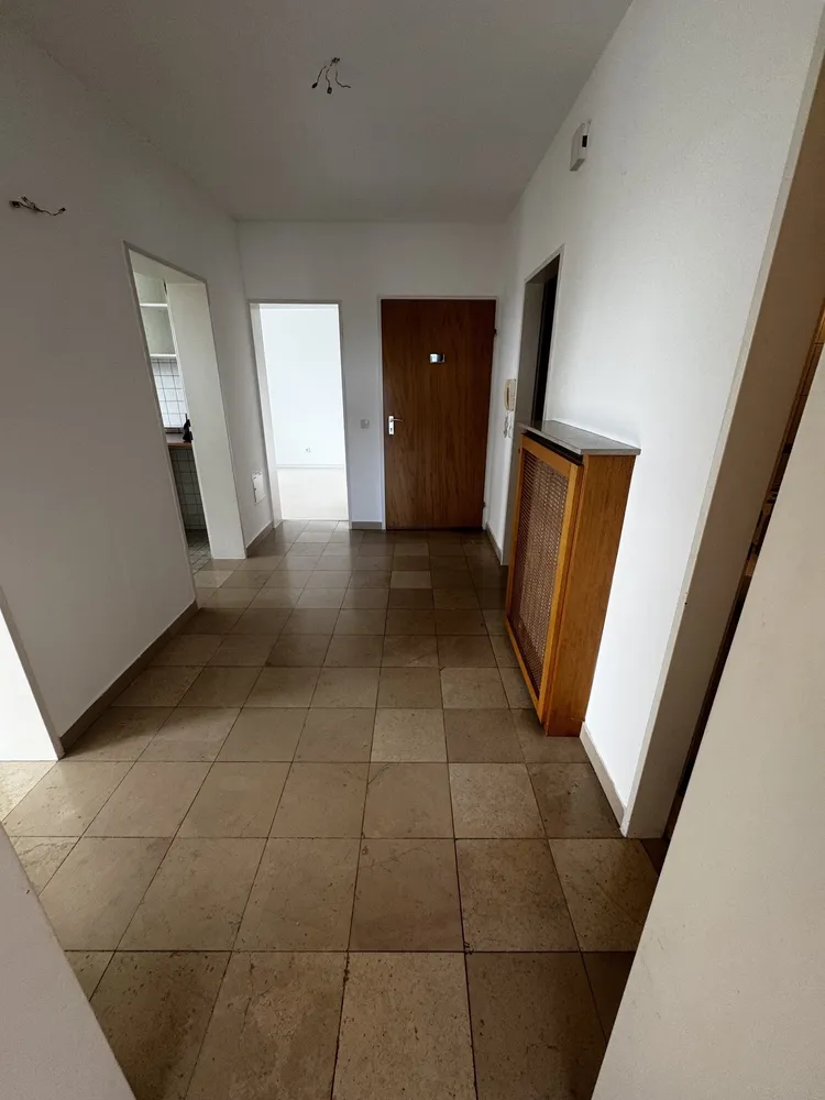 4 Zimmer Wohnung mit 89 m² in Saarbrücken – Bild 2