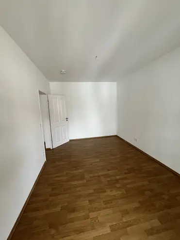 2 Zimmer Wohnung mit 65 m² in Berlin – Bild 4