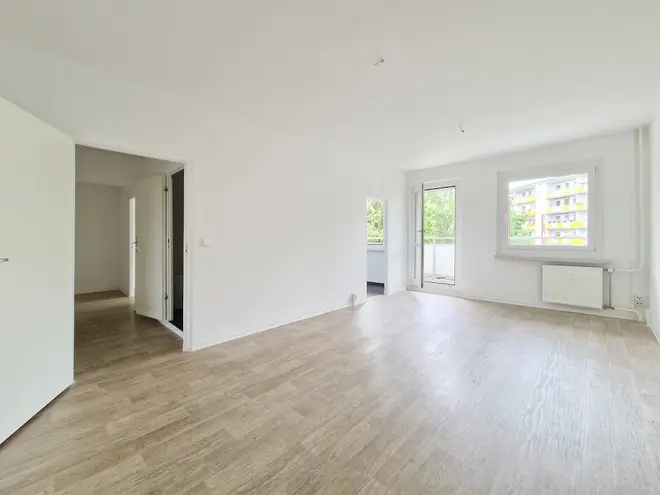 4 Zimmer Wohnung mit 77 m² in Dresden – Bild 1