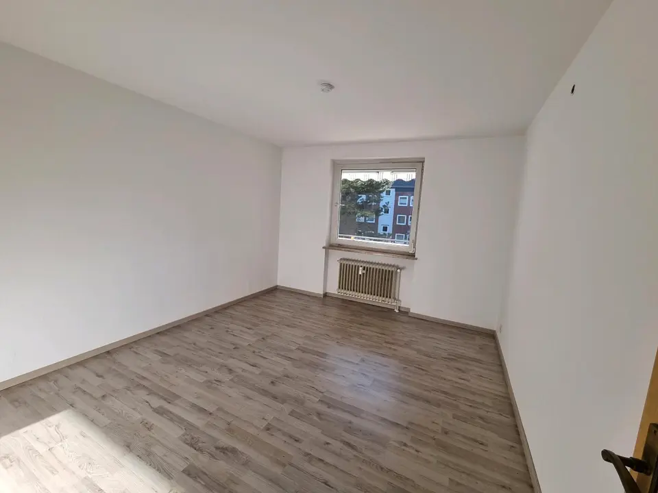 3 Zimmer Wohnung mit 70 m² in Bremerhaven – Bild 3