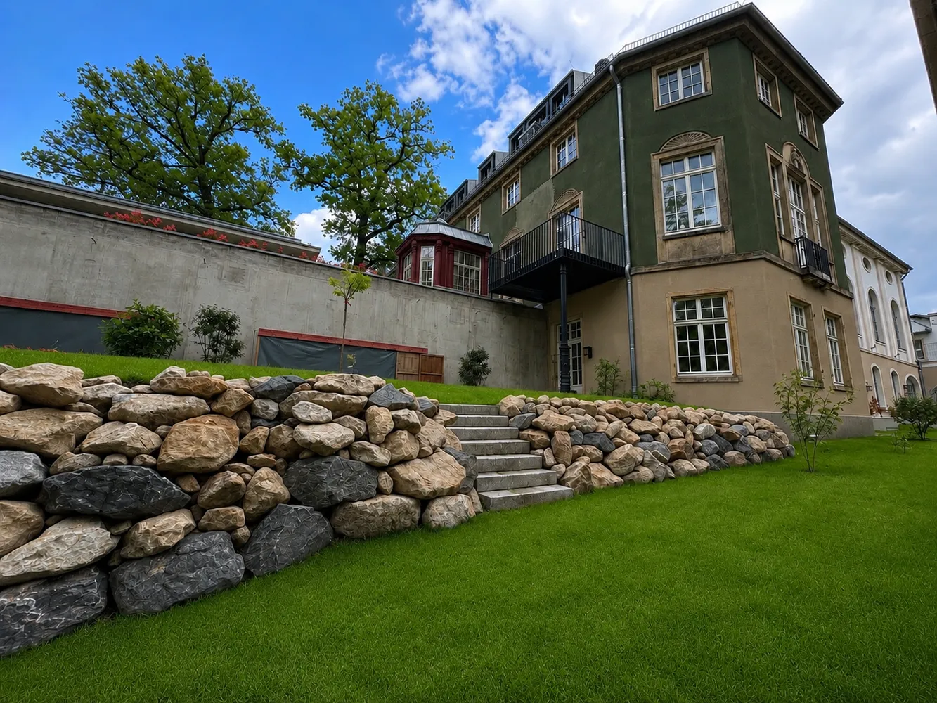 1 Zimmer Wohnung mit 82 m² in Dresden – Bild 2