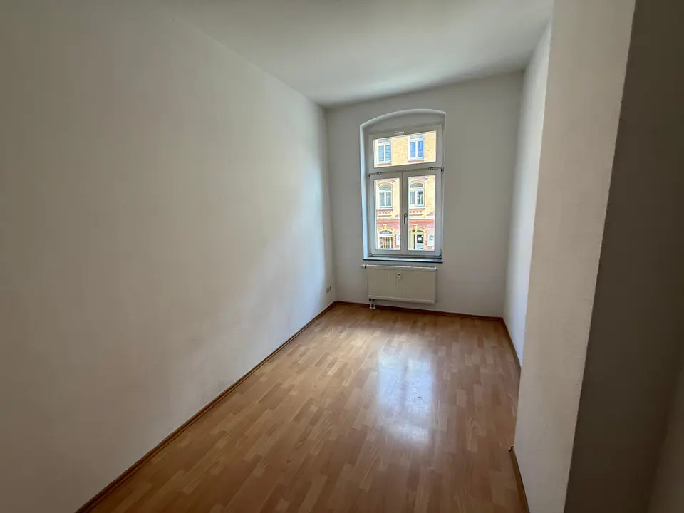 5 Zimmer Wohnung mit 118 m² in Zwickau – Bild 2