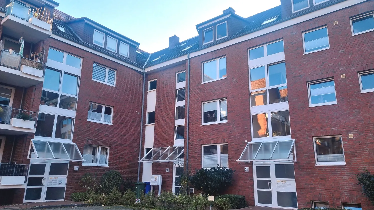 3 Zimmer Wohnung mit 105 m² in Hildesheim – Bild 2