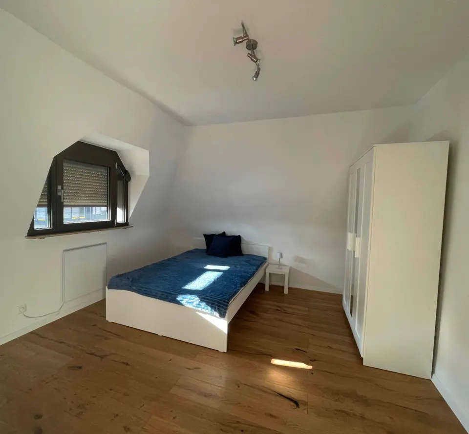 WG-Zimmer mit 157 m² in Stuttgart – Bild 1