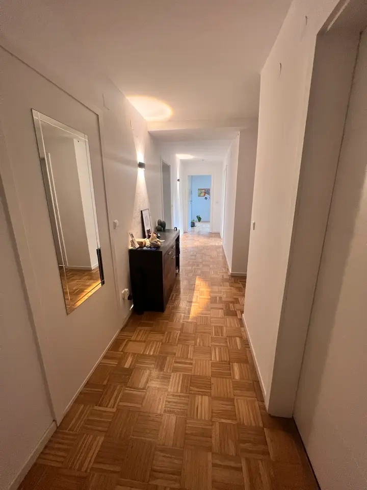 4 Zimmer Wohnung mit 125 m² in Augsburg – Bild 7