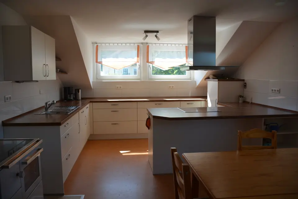 4 Zimmer Wohnung mit 140 m² in Cham – Bild 2
