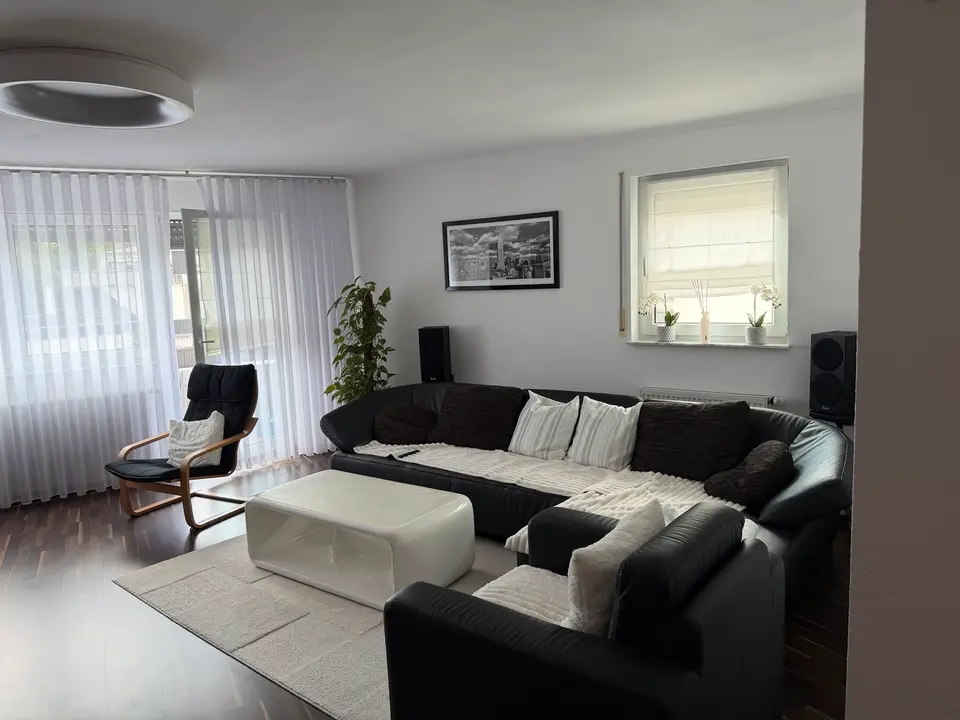3 Zimmer Wohnung mit 86 m² in Bornheim – Bild 1
