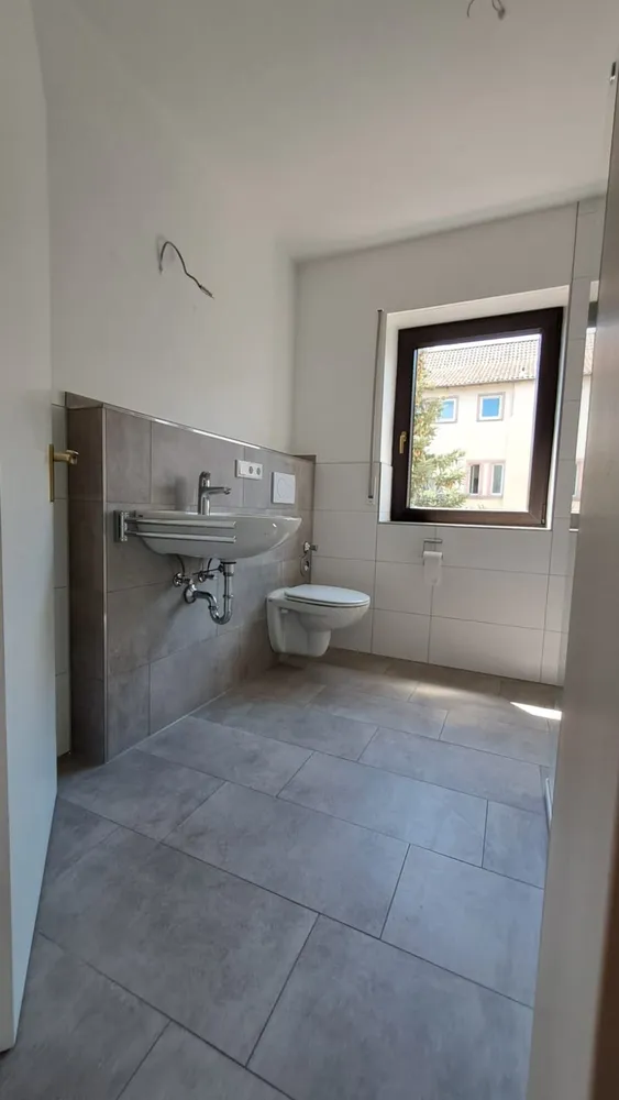 2 Zimmer Wohnung mit 99 m² in Aschaffenburg – Bild 4
