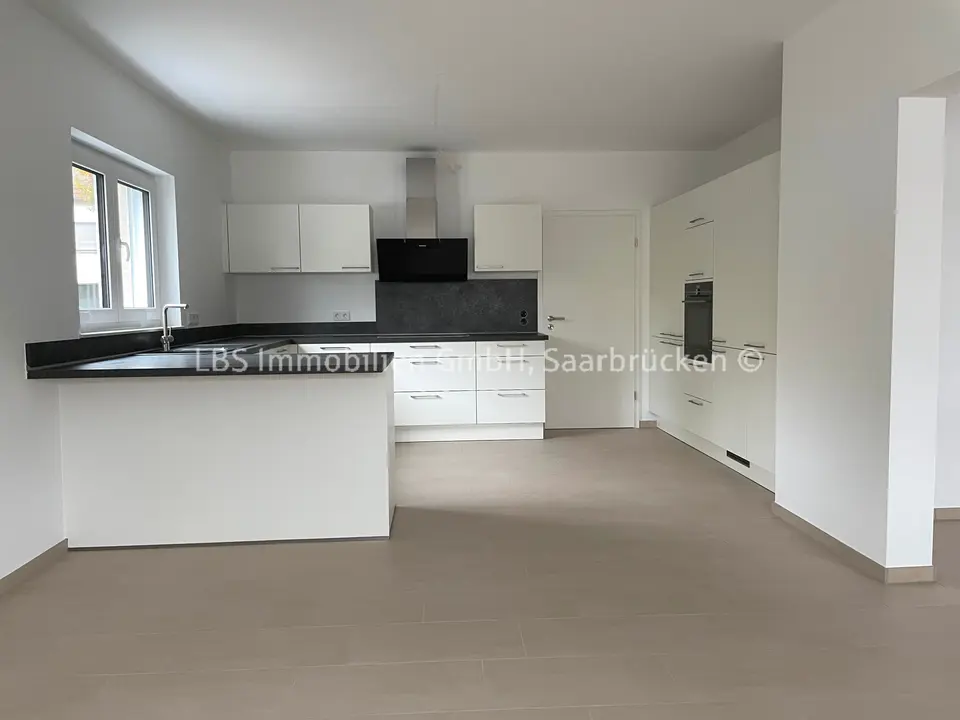 5 Zimmer Wohnung mit 127 m² in Saarbrücken – Bild 4